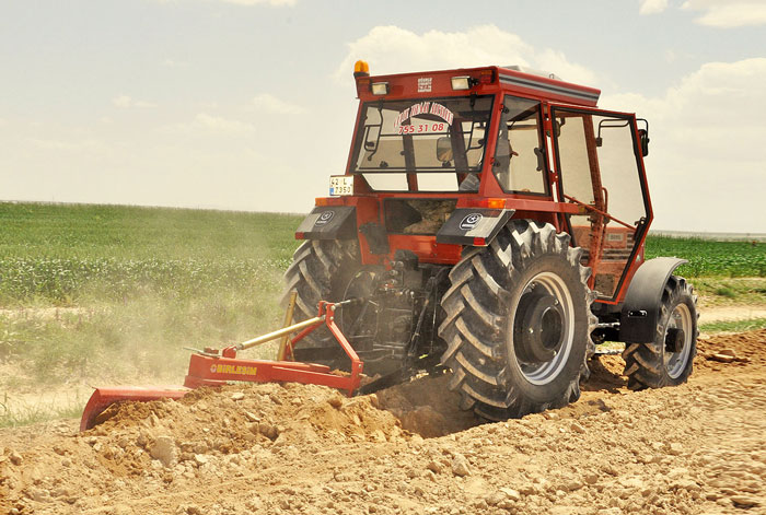Modern agricultural farm management